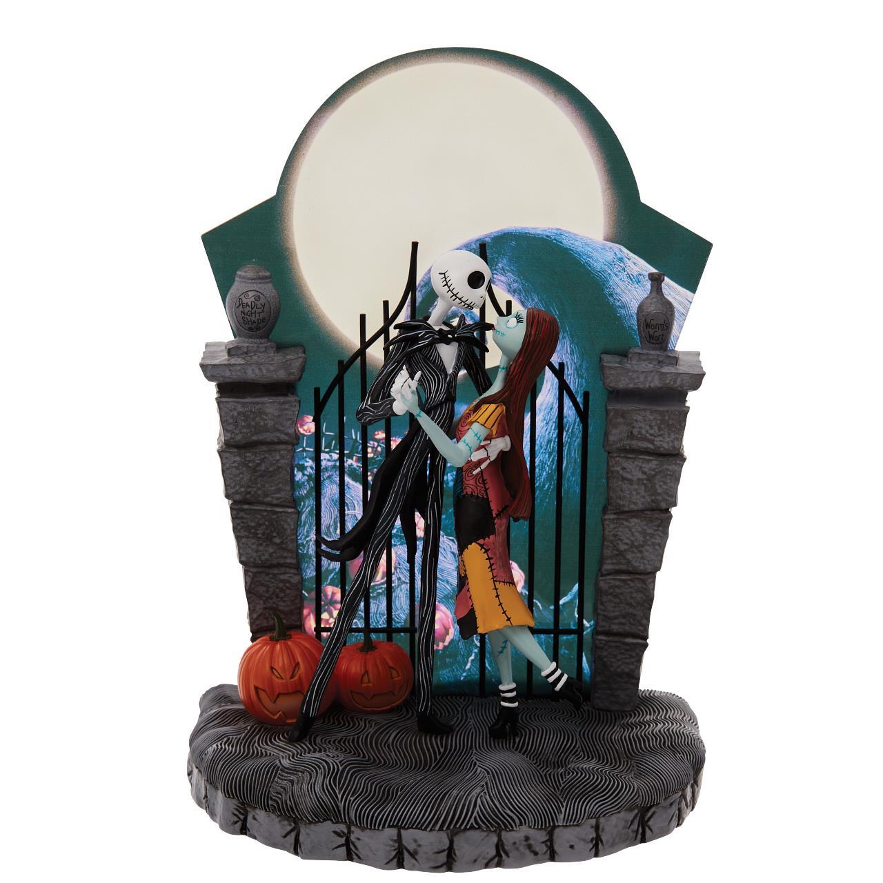 Disney Showcase 23cm/9"Nightmare Before Christmas Light Up Scene