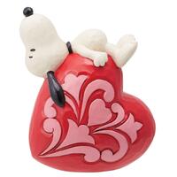 Peanuts by Jim Shore - 13.3cm/5.25" Snoopy Laying On Heart