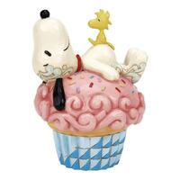 Peanuts by Jim Shore - 13.5cm Snoopy Laying on Cupcake