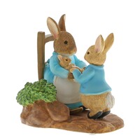 Beatrix Potter Miniature Figurine - At Home by the Fire with Mummy Rabbit